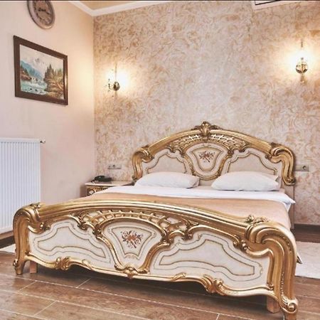 Готель Ангел На Великій Кільцевій Sofiivska Borshchahivka Eksteriør bilde