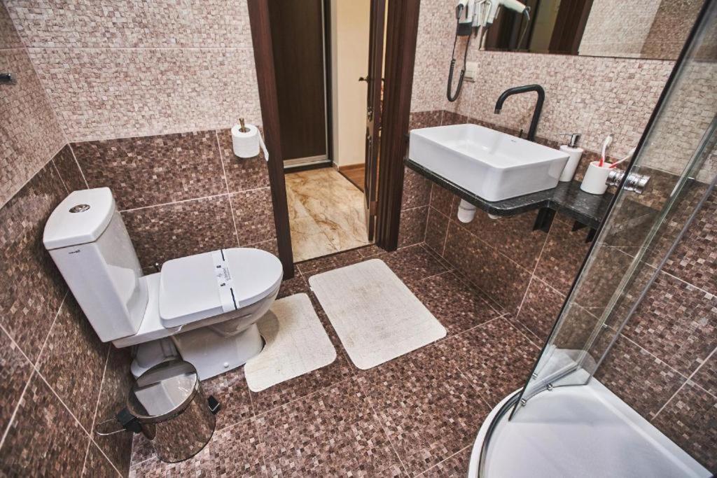 Готель Ангел На Великій Кільцевій Sofiivska Borshchahivka Eksteriør bilde
